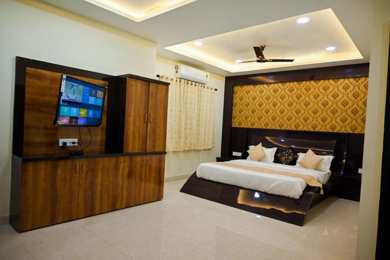 Hotel Golden Bliss Bhopal Buitenkant foto