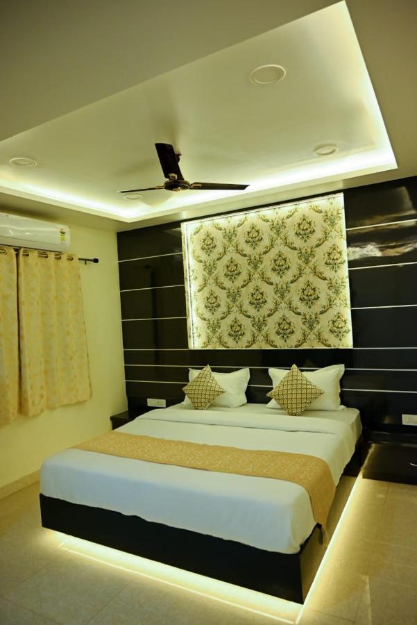 Hotel Golden Bliss Bhopal Buitenkant foto