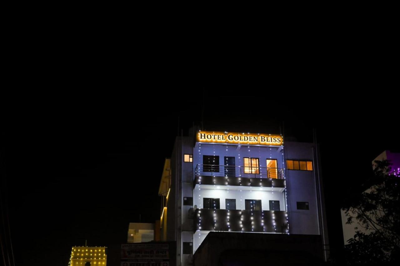 Hotel Golden Bliss Bhopal Buitenkant foto